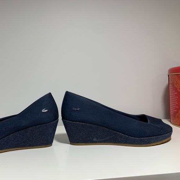 blue size 6 lacoste shoes - Picture 3 of 3